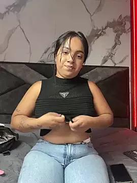 emma_cute18 from StripChat