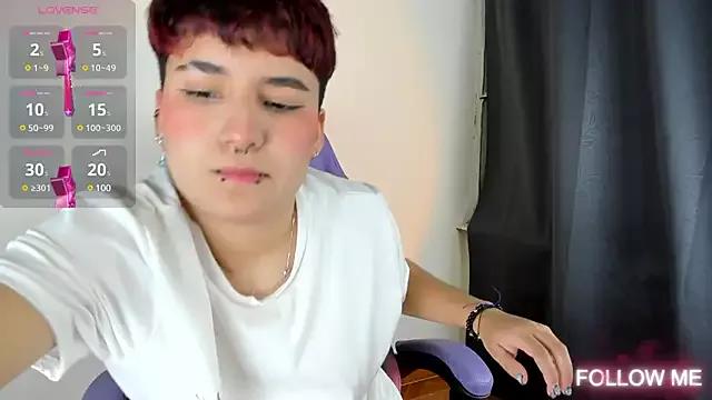 Explore our live girls sluts from our Custom and Multi clubs and checkout exclusive access to highly interactive content, such as shape, hair, titties, pussy type and many more.