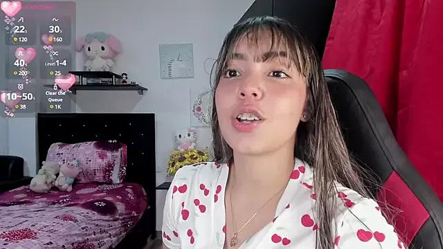 emma_grays2 from StripChat