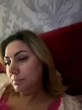 Emma_roqueen from StripChat