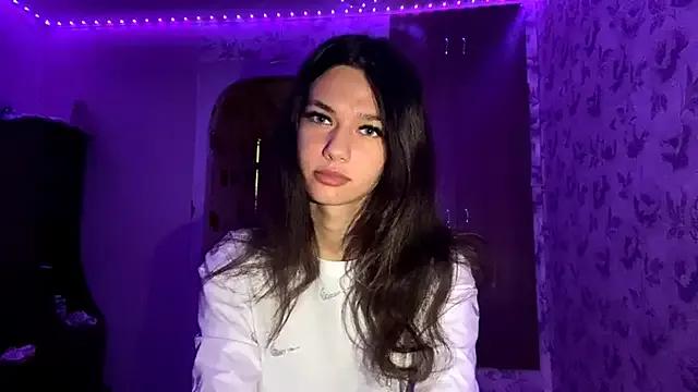 Emma_Shy_but_Shine webcams show profile image 