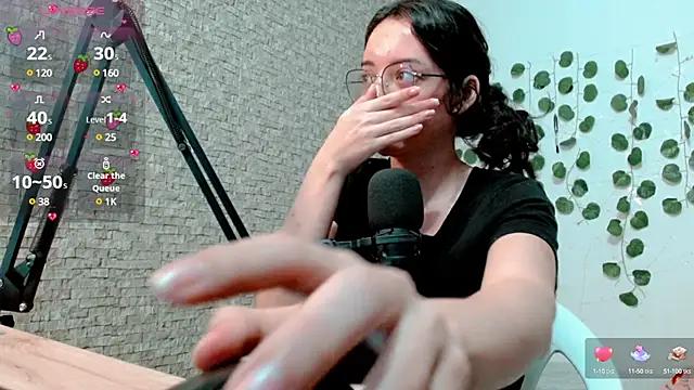 emma_unu from StripChat