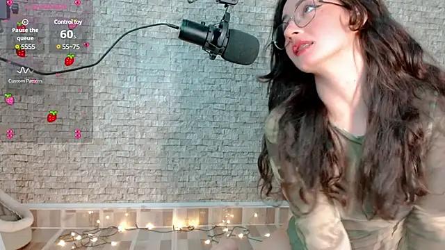 emma_unu from StripChat
