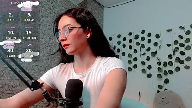 emma_unu from StripChat