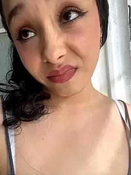 Emma_Winslow from StripChat is Freechat