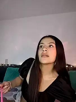 Emmaa__Smiith from StripChat