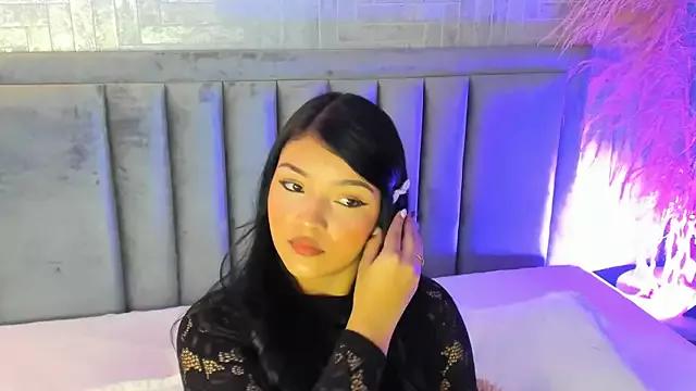 Explore our live girls sluts from our Custom and Multi clubs and checkout exclusive access to highly interactive content, such as shape, hair, titties, pussy type and many more.