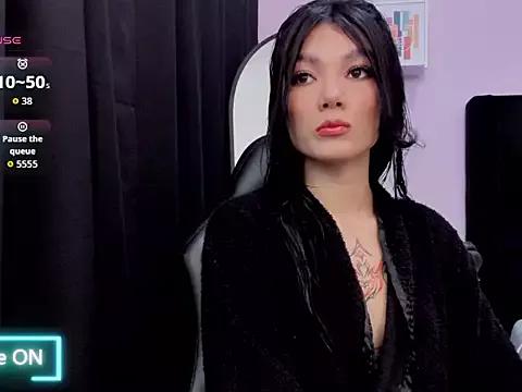 emmabridgerton from StripChat