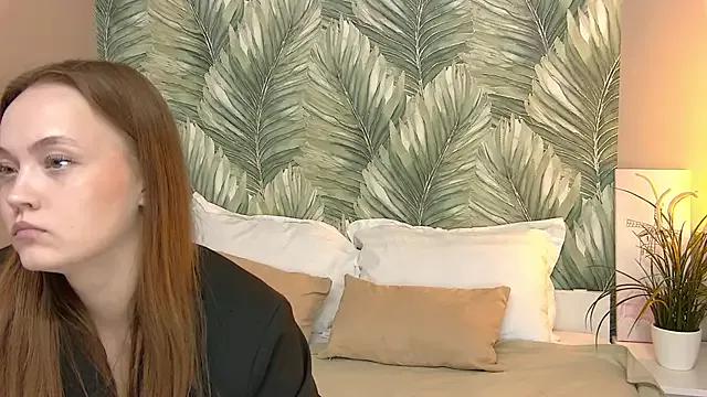 EmmaCamm from StripChat is Freechat