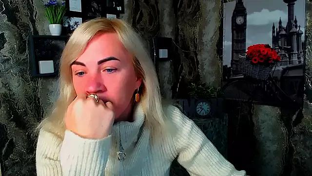 EmmaCat_ from StripChat