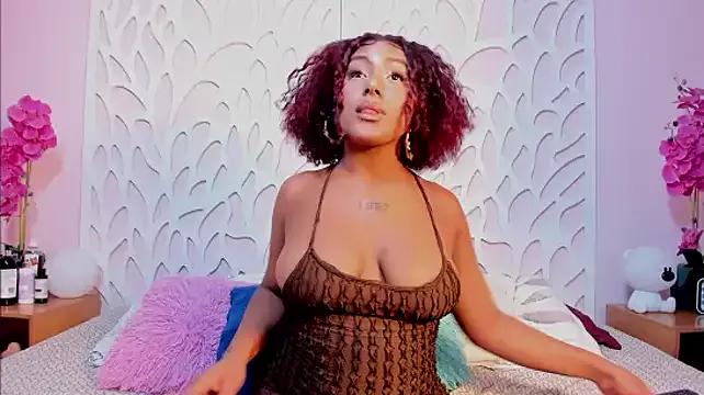 Emmadancer from StripChat is Freechat