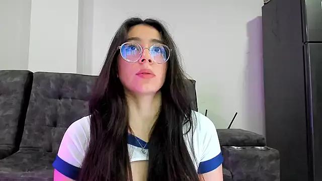 emmadiaz1 from StripChat