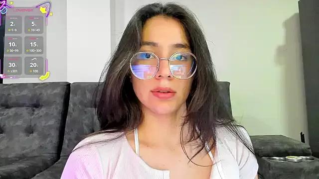 emmadiaz1 from StripChat