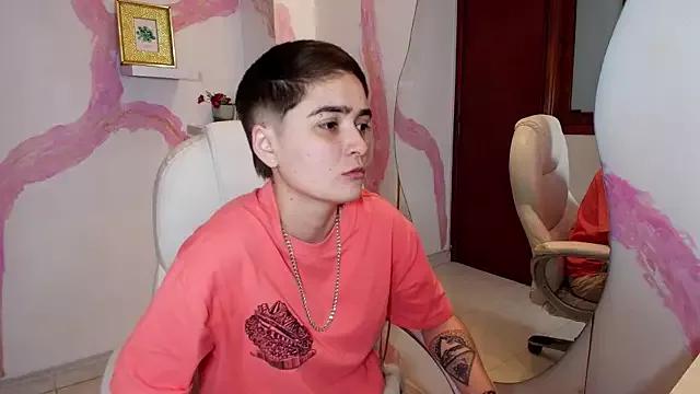 Emmajhonss from StripChat
