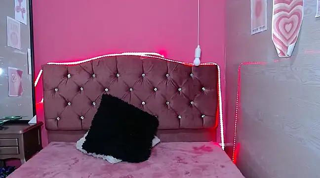 emmajonzlx from StripChat