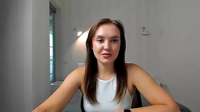 Explore our live girls sluts from our Custom and Multi clubs and checkout exclusive access to highly interactive content, such as shape, hair, titties, pussy type and many more.