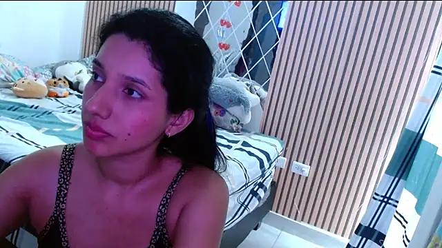 emmariders2 from StripChat