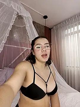 EmmaSulivan from StripChat