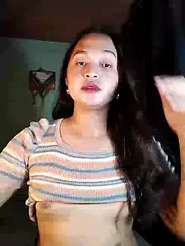 Emmats04 from StripChat