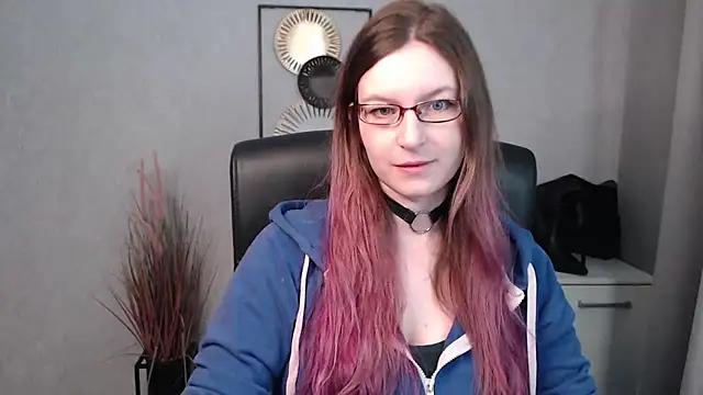 emmaxDelight from StripChat