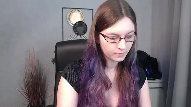 emmaxDelight from StripChat