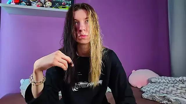 EmmieBlade from StripChat