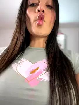 Emmily_19 from StripChat