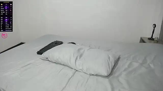 Emmy_sanderss from StripChat