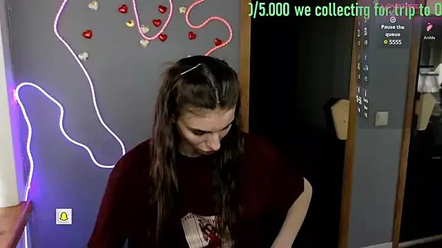EmmyGreans from StripChat