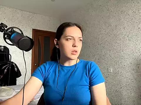 EmmyMoreln from StripChat