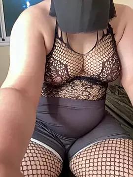 Emy-sexyy from StripChat is Freechat