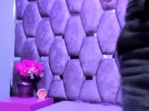 Emy_Latin from StripChat is Freechat