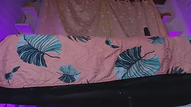emyli_sw_ on StripChat