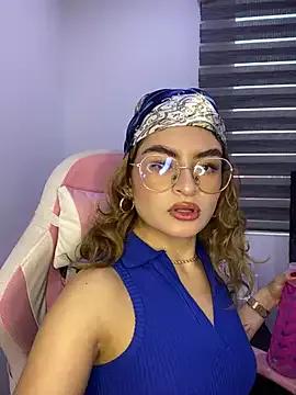 Explore our live girls sluts from our Custom and Multi clubs and checkout exclusive access to highly interactive content, such as shape, hair, titties, pussy type and many more.