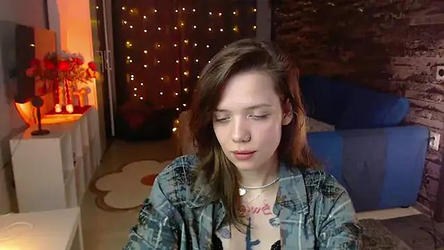 Explore our live girls sluts from our Custom and Multi clubs and checkout exclusive access to highly interactive content, such as shape, hair, titties, pussy type and many more.