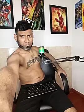 Enriblack92 from StripChat is Freechat