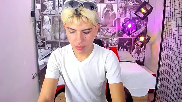Enrrixxx_ from StripChat