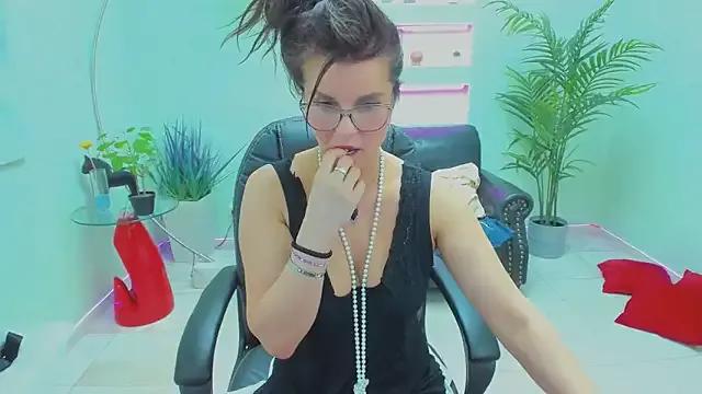 EricaAndPenelopa from StripChat is Freechat