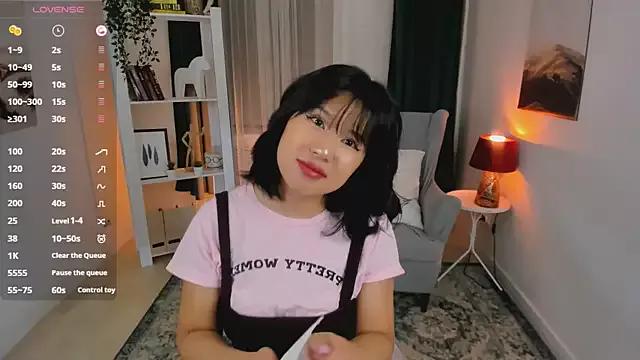 Explore our live girls sluts from our Custom and Multi clubs and checkout exclusive access to highly interactive content, such as shape, hair, titties, pussy type and many more.