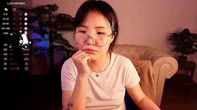 Erikawai from StripChat is Freechat
