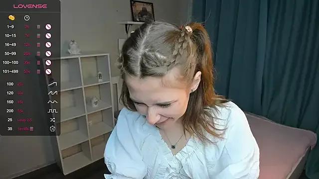 Photos of ErleneFellt from StripChat is Freechat