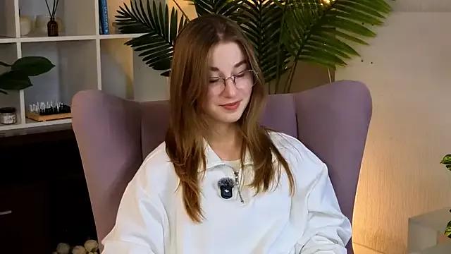 ErnestinaHolthoff webcams show profile image 