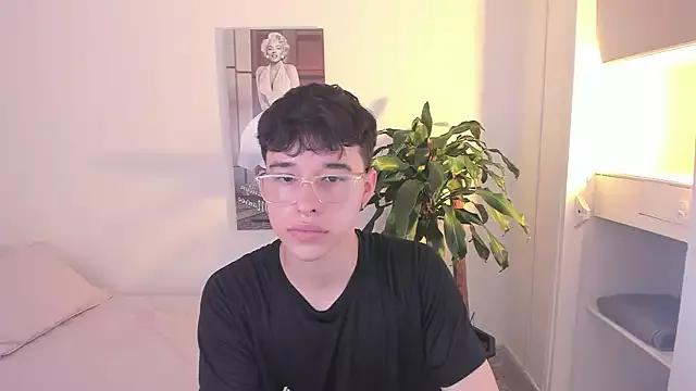 ErosDLust from StripChat is Freechat