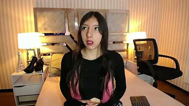 Explore our live girls sluts from our Custom and Multi clubs and checkout exclusive access to highly interactive content, such as shape, hair, titties, pussy type and many more.