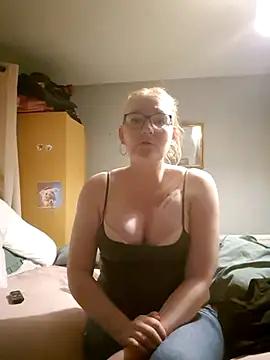 Esme-29 from StripChat