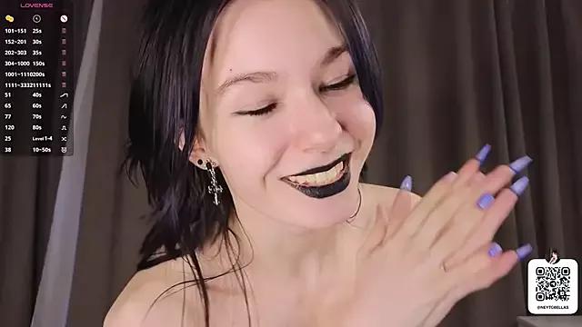 Explore our live girls sluts from our Custom and Multi clubs and checkout exclusive access to highly interactive content, such as shape, hair, titties, pussy type and many more.