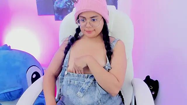 esmeralda112 from StripChat