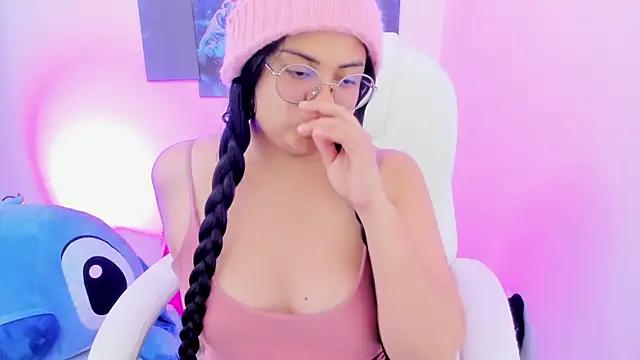 esmeralda112 from StripChat