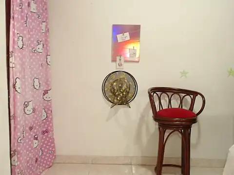 Estefani_32 from StripChat