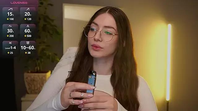 Ester_Hill from StripChat